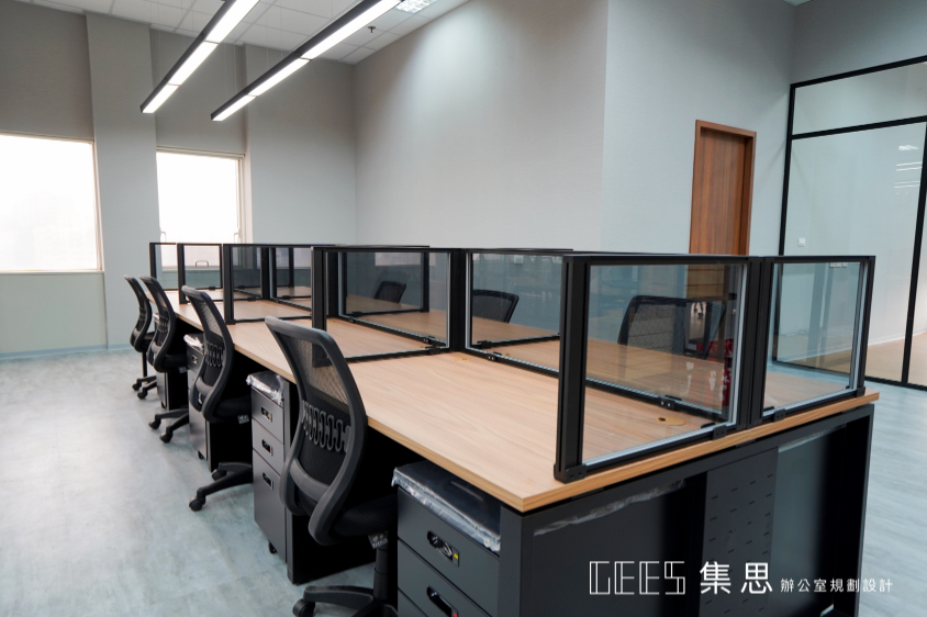 DO 職員工作站 / 集思辦公家具規劃 工業風辦公家具