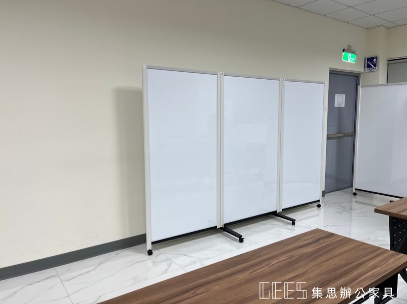 三片雙面移動式屏風白板