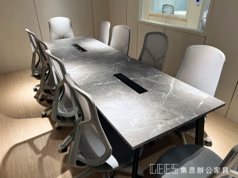 NO 天鵝時尚美型辦公椅 / 集思辦公家具規劃 辦公椅和辦公桌的空間