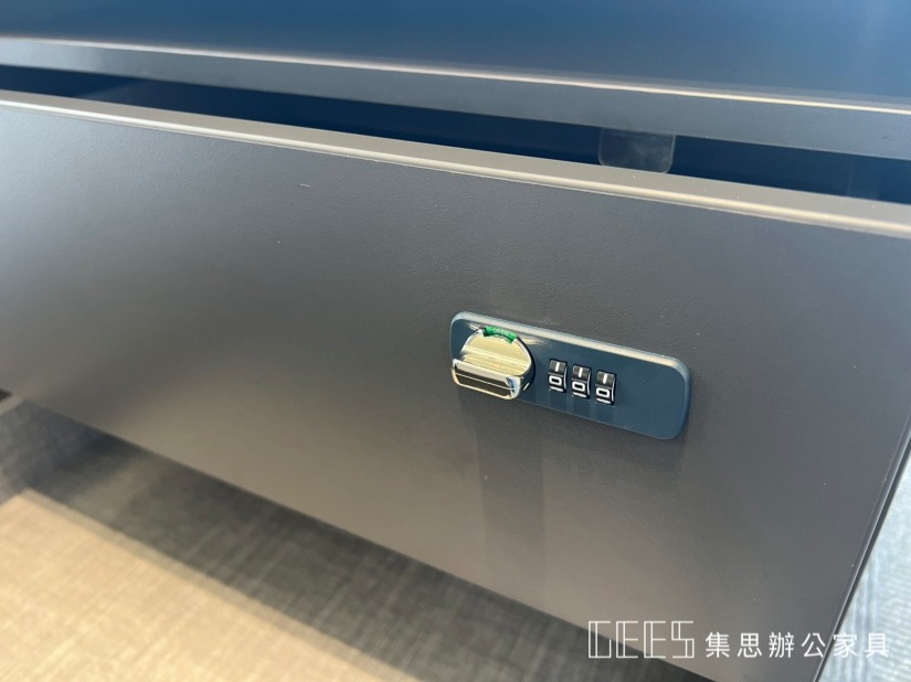 亞歷山大 主管桌 / 集思辦公家具規劃 木製主管桌