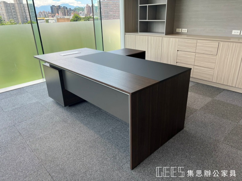 亞歷山大 主管桌 / 集思辦公家具規劃 木製主管桌