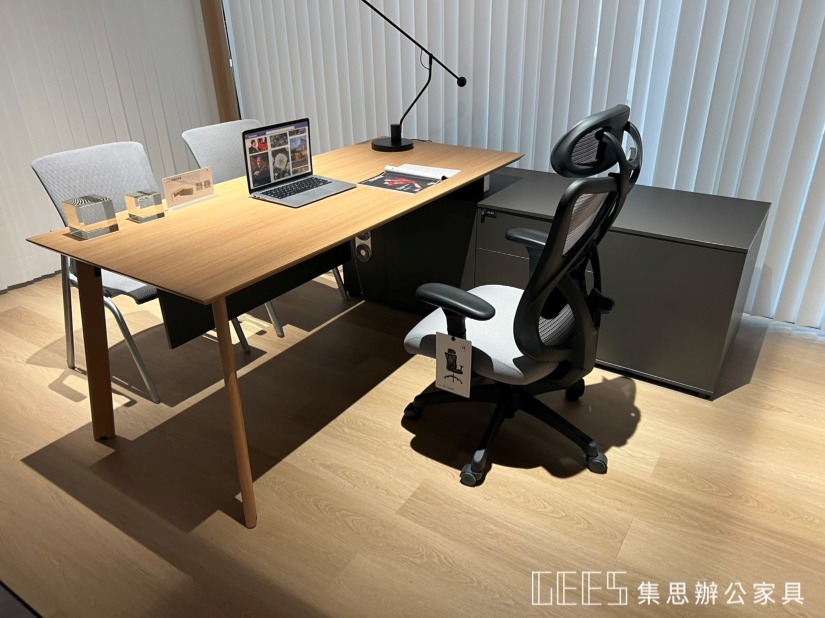 主管桌