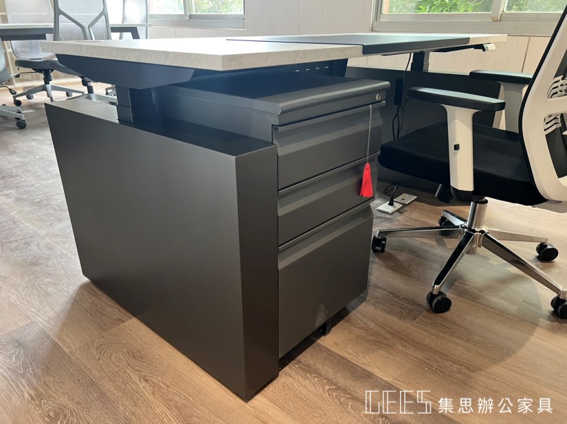 P型活動櫃案例 / 集思辦公家具規劃 活動櫃