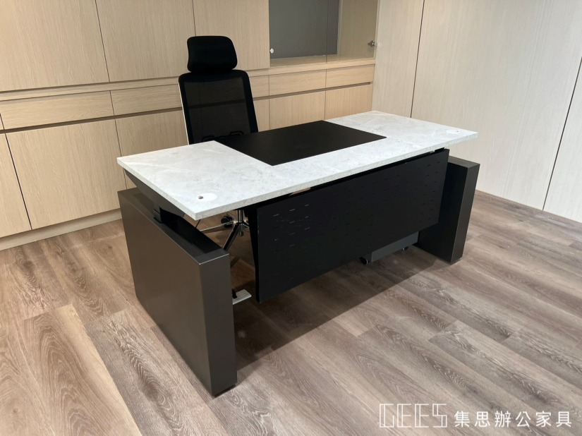 電動升降主管桌