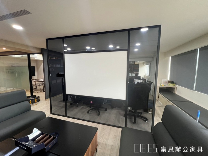 辦公室玻璃隔間