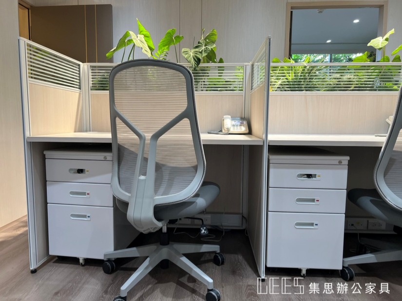 NO 天鵝時尚美型辦公椅 / 集思辦公家具規劃 辦公椅和辦公桌的空間