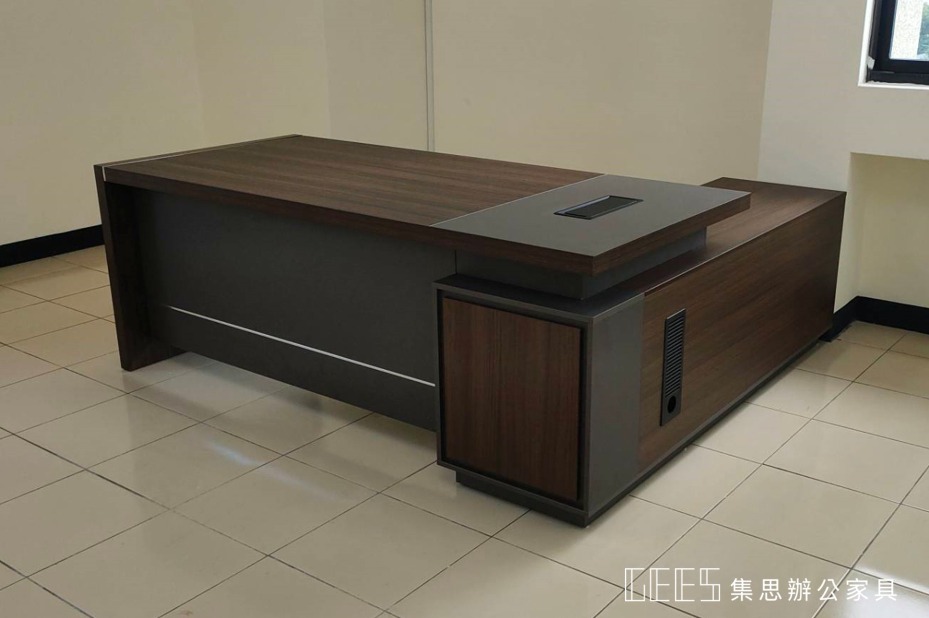平價主管桌推薦：現代簡約風格辦公家具規劃案例