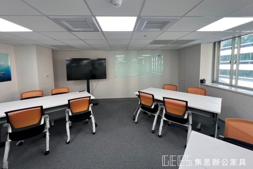 台北市中山區樂泓生物科技辦公室搬遷後重新安裝磁性玻璃白板案例